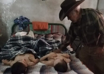 Adulto mayor muere en incendio junto a sus hijos con discapacidad en Gómez Palacio