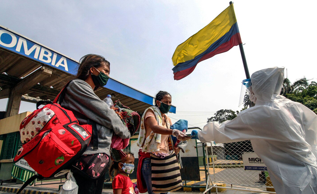 En Colombia, volverá a ser obligatorio el uso de cubrebocas por alza de contagios