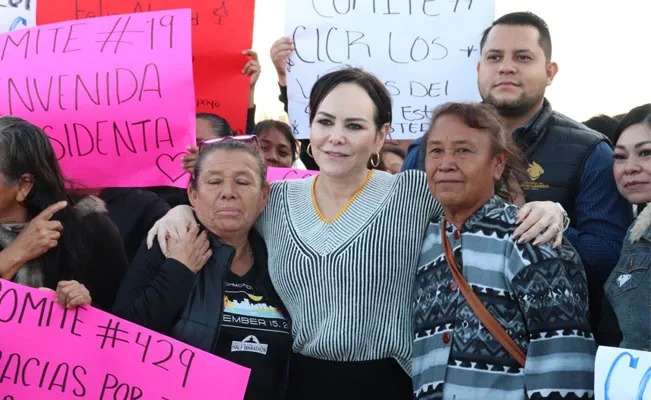 Entrega Carmen Lilia Canturosas Villarreal, 22 obras de infraestructura en NLD