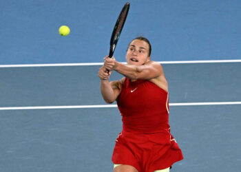 Aryna Sabalenka inicia con éxito la defensa de su título en Australia