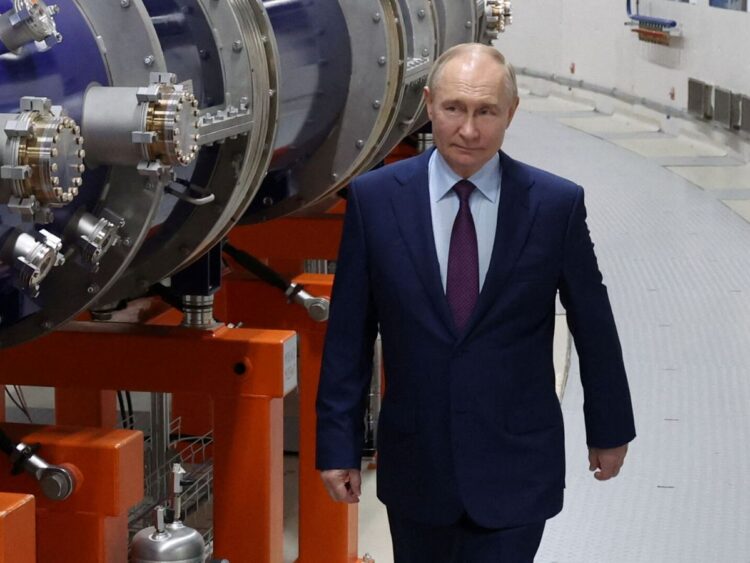 Putin tacha de “robo” la congelación de los activos rusos y dice que no quedará impune