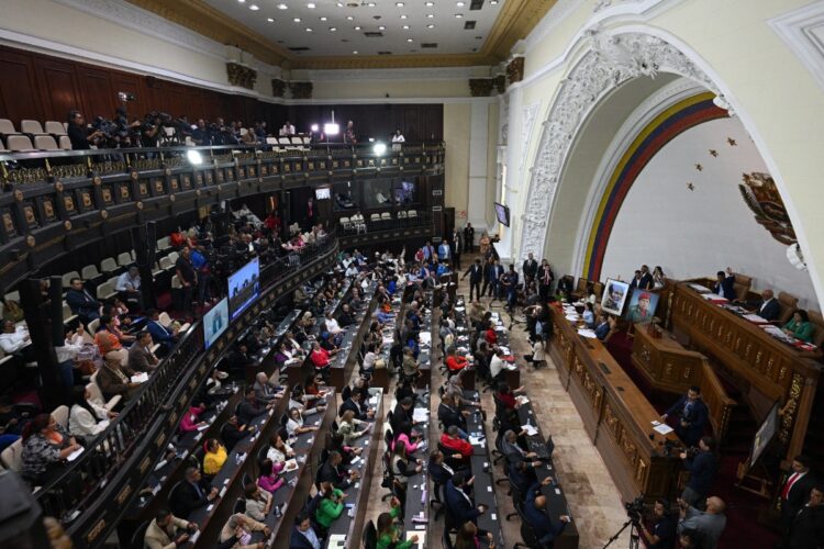 Parlamento de Venezuela aprueba ley para regular las oenegés
