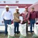 Reciben productores citrícolas fertilizante granulado