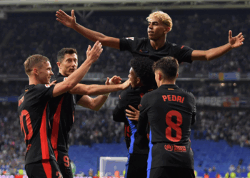 El Barcelona recupera el trono de LaLiga tras vencer 2-0 al Espanyol