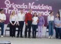 Apapachan Américo y María a las familias de Higuerillas con la Brigada Navideña Transformando Familias