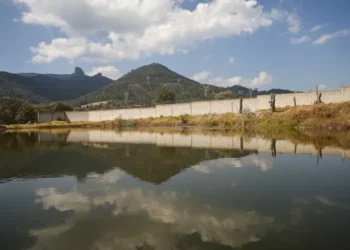 Río Atoyac, contaminado por 2 mil 850 descargas; restauración alcanzará al 15% del afluente